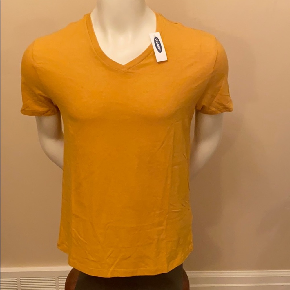 Men’s V-neck Tee